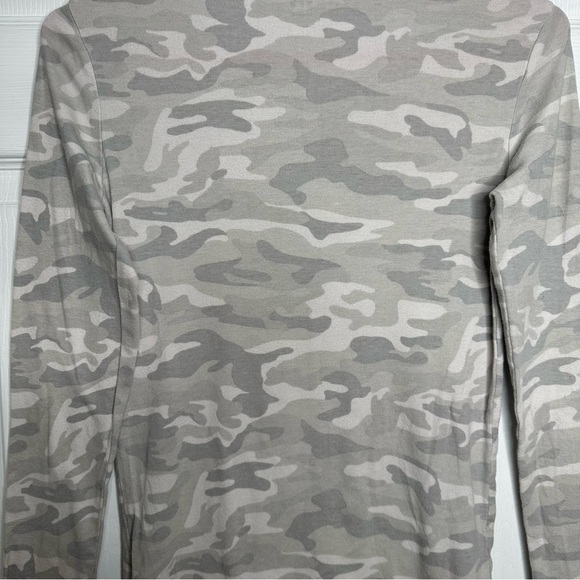 GAP Favourite Camo Shirt Long Sleeved Grey & White Size Small - Picture 15 of 16